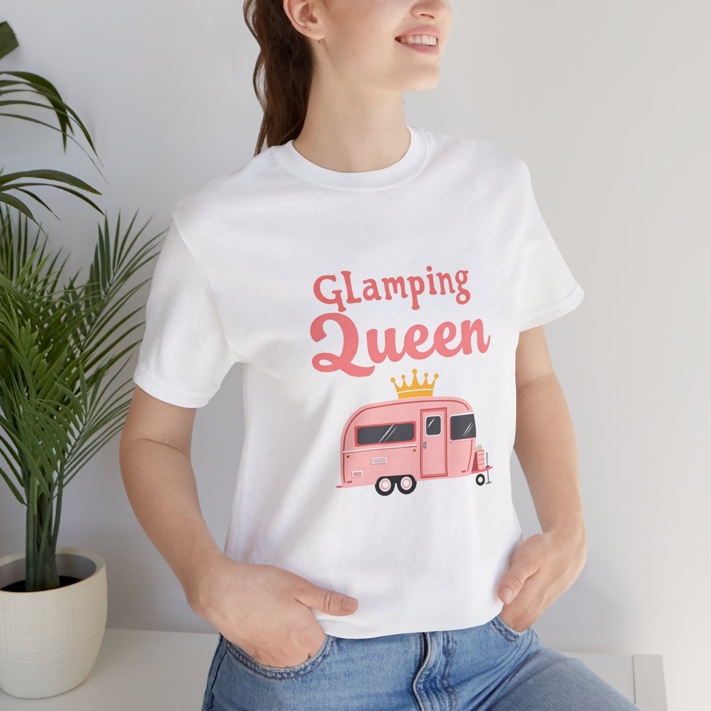 Glamping Queen Tee