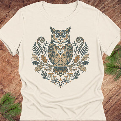 Great Horned Owl of the Woods Women's Relaxed Tee